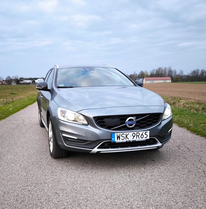 Volvo V60 cena 59900 przebieg: 178160, rok produkcji 2016 z Suraż małe 37